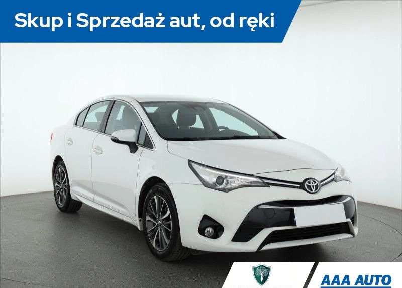 Toyota Avensis cena 58000 przebieg: 89192, rok produkcji 2016 z Wejherowo małe 232